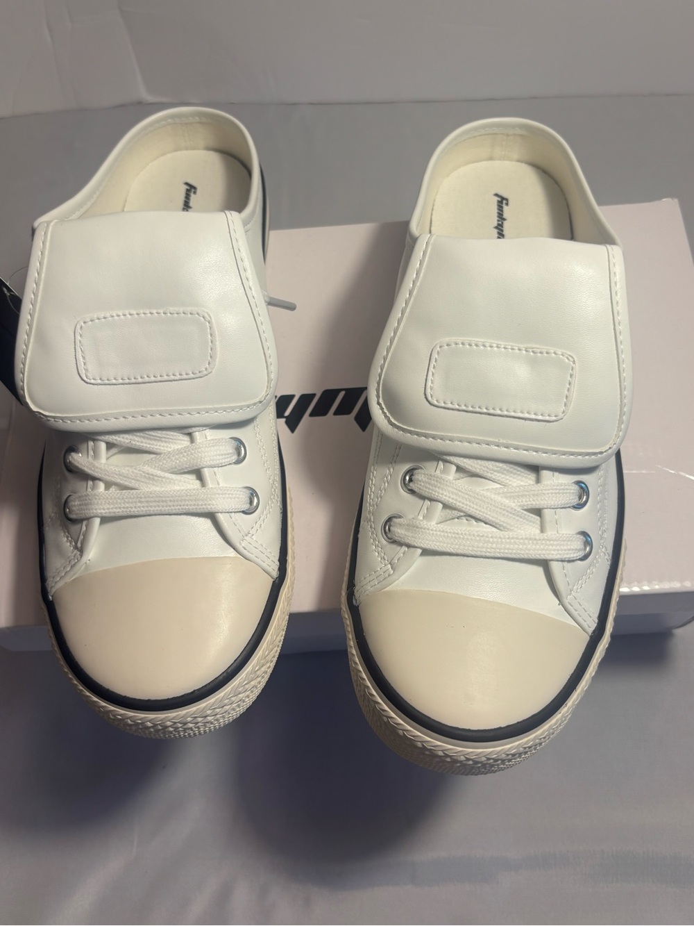 Funky Monkey White Leather Slip-On Boho Mule Sneakers Womens 8 New